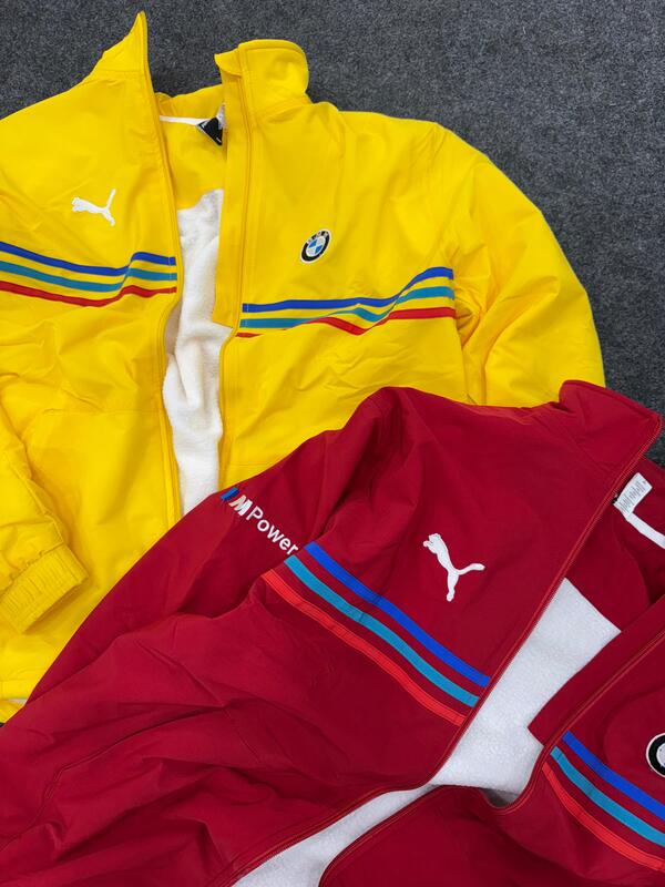 Upper jackets Upper jackets